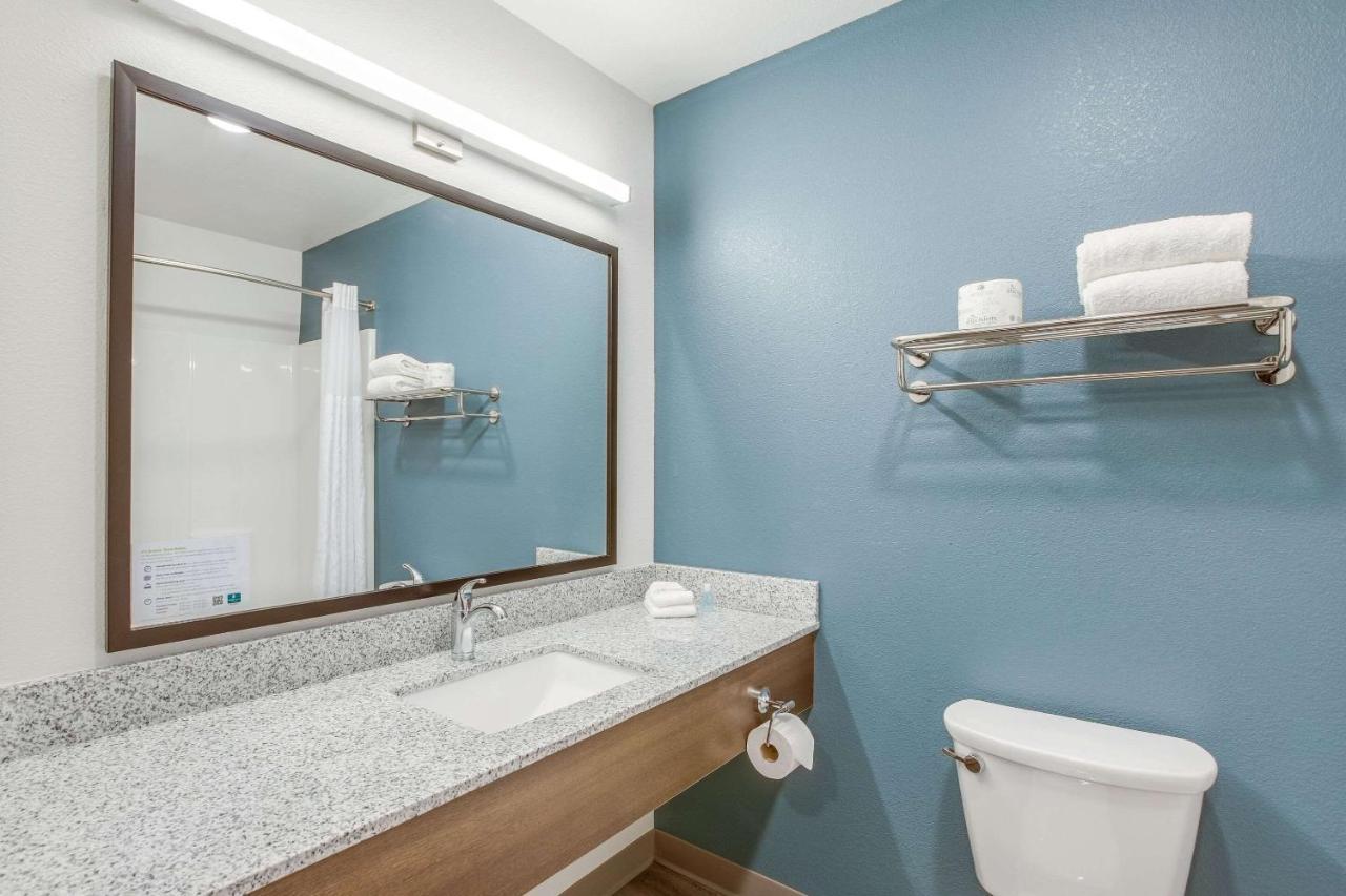 Woodspring Suites Detroit Фармингтон-Хиллз Экстерьер фото