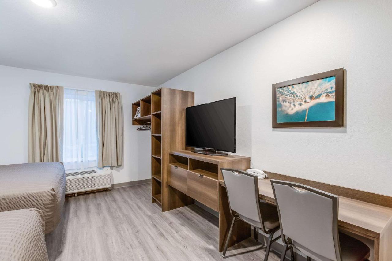 Woodspring Suites Detroit Фармингтон-Хиллз Экстерьер фото