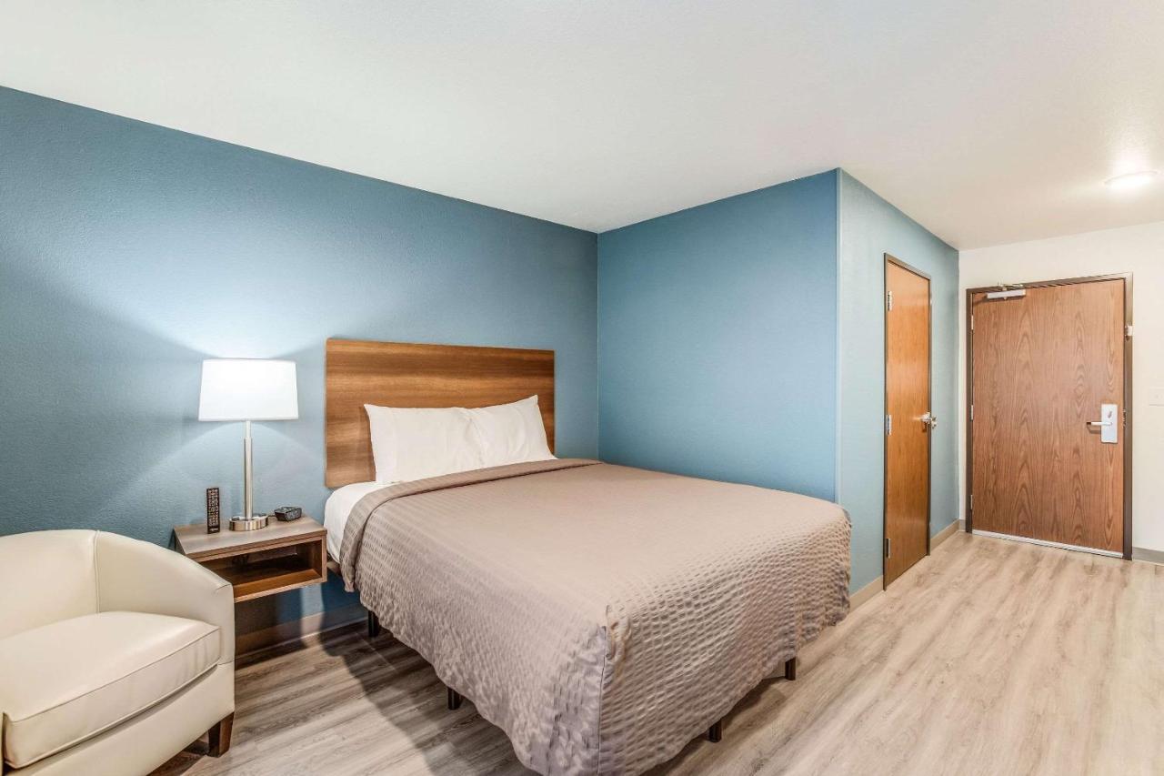 Woodspring Suites Detroit Фармингтон-Хиллз Экстерьер фото